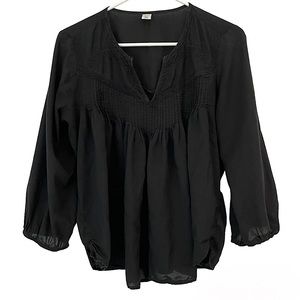 Old Navy Black Long Sleeve Blouse Women's Medium Floral Embroidery Detailing